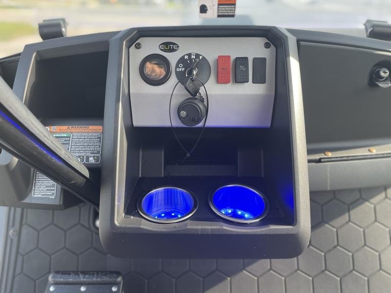 2022 E-Z-GO Express™ L6 ELiTE™ Lithium Platinum